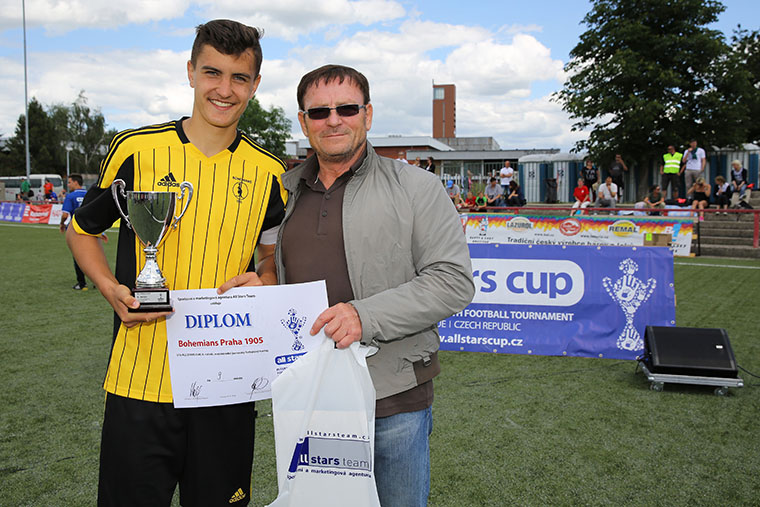 František Vondráček with young Bohemians Praha 1905 player Matěj Chaluš, 2014